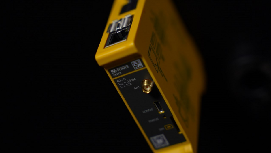 Charge Controller CC613
