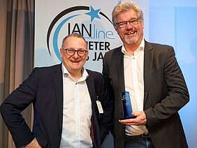 Peter Eckert und Bernd Häuslein von Bender mit dem LANline Award