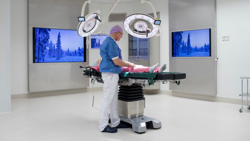 Operating table Smarter Practico from Merivaara
