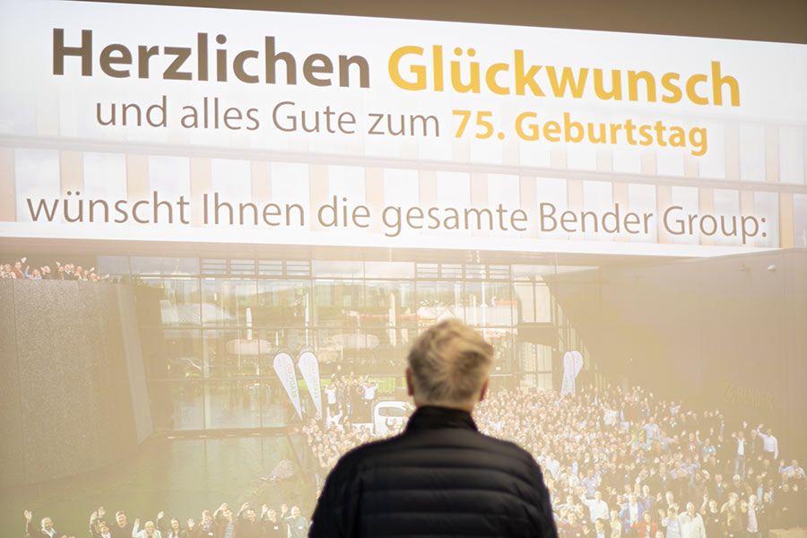 Ehre wem Ehre gebührt Ehre wem Ehre gebührt