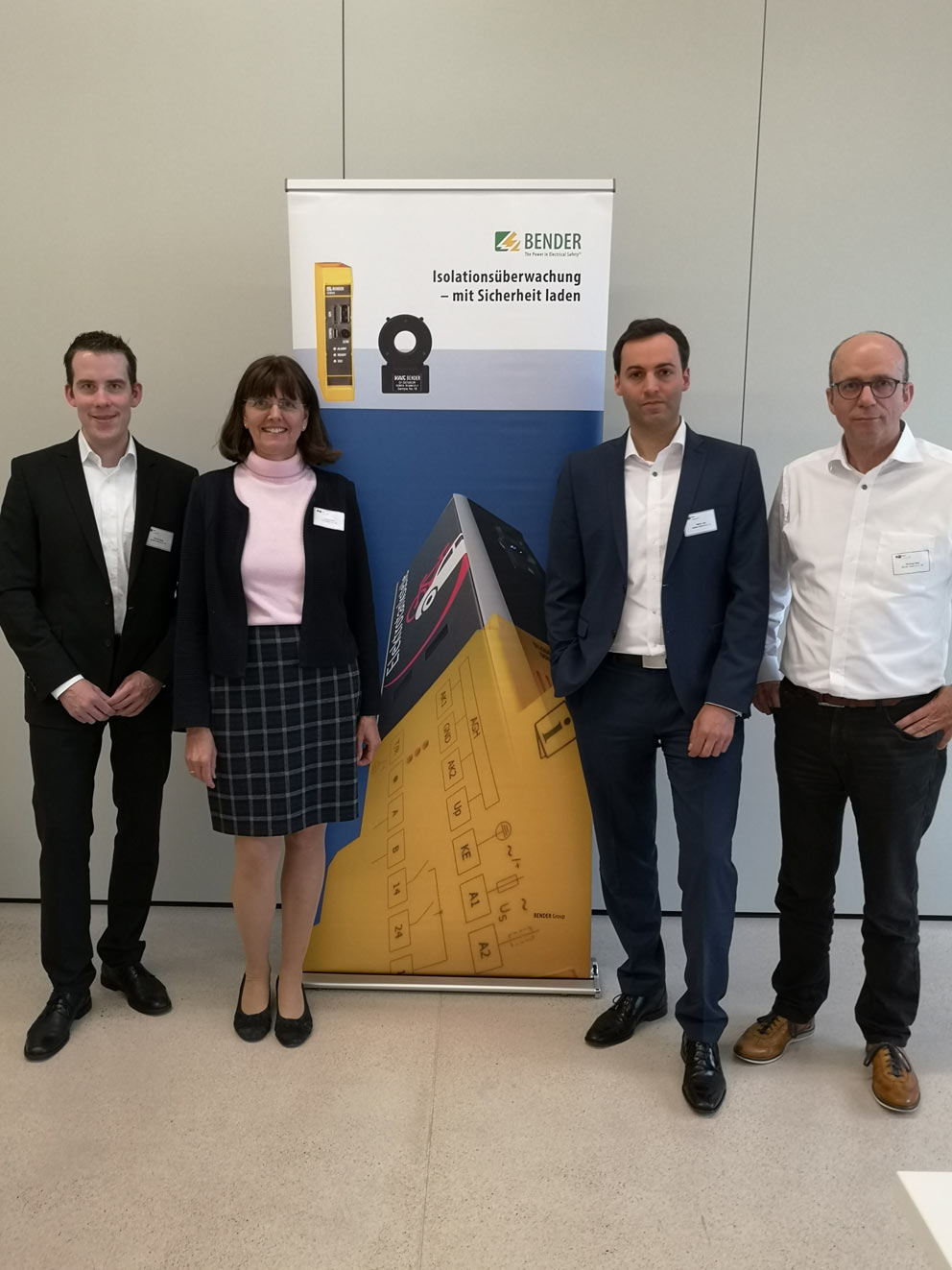 Arbeitskreis Elektromobilität Mittelhessen - erstmalig bei Bender in Grünberg Arbeitskreis Elektromobilität Mittelhessen - erstmalig bei Bender in Grünberg
