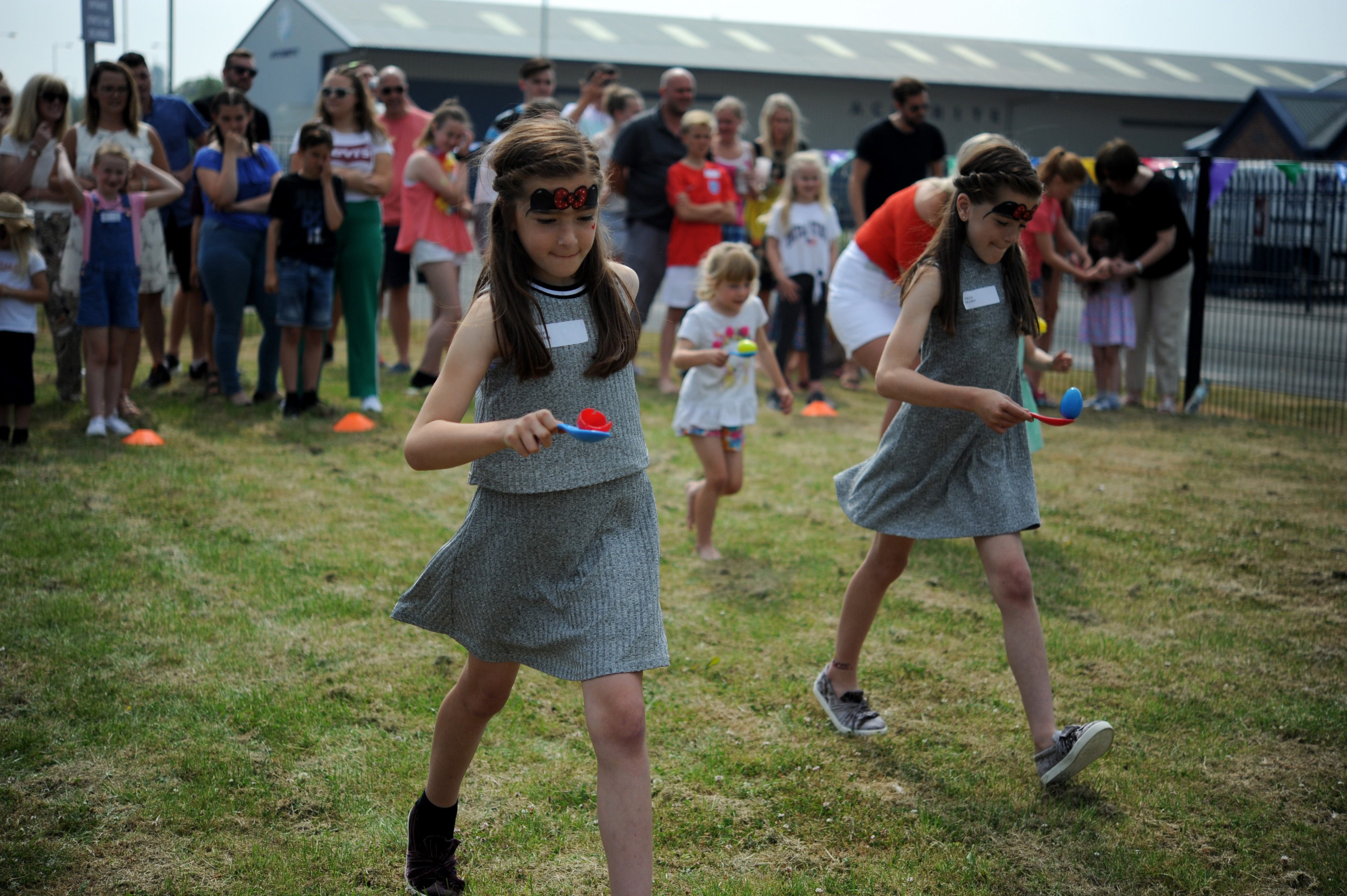 Bender UK Family Fun-day Raffle raises £1,000 for Sandside School Bender UK Family Fun-day Raffle raises £1,000 for Sandside School