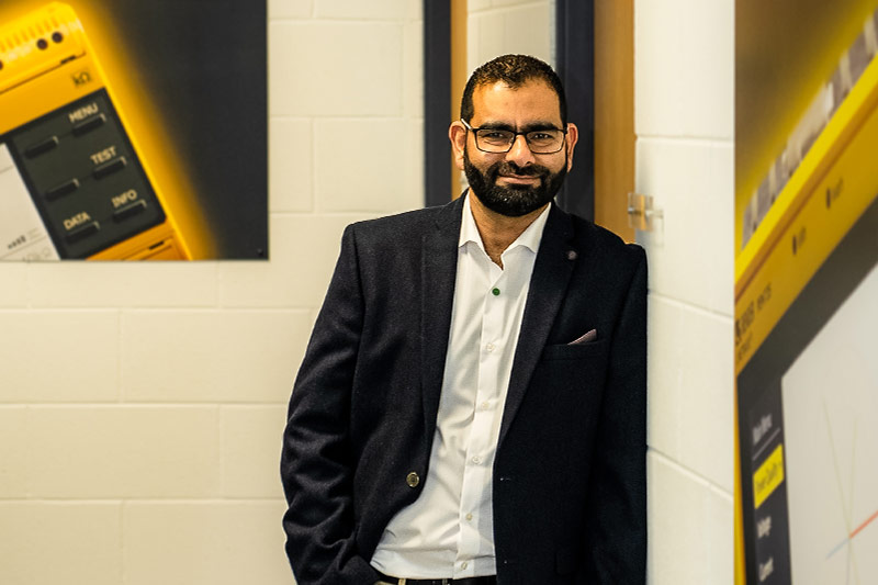 Mumtaz Farooqi, Technical Director, Bender UK 